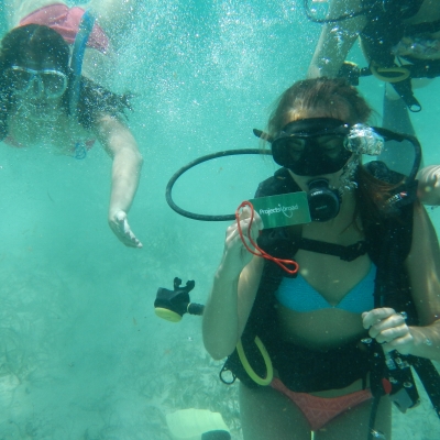 Projects Abroad group volunteers marine conservation work in Belize Diving conservation work in Belize for groups